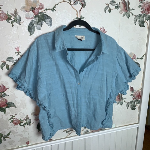 Universal Thread | Ruffle Sleeve Button-Down XL - Picture 3 of 10